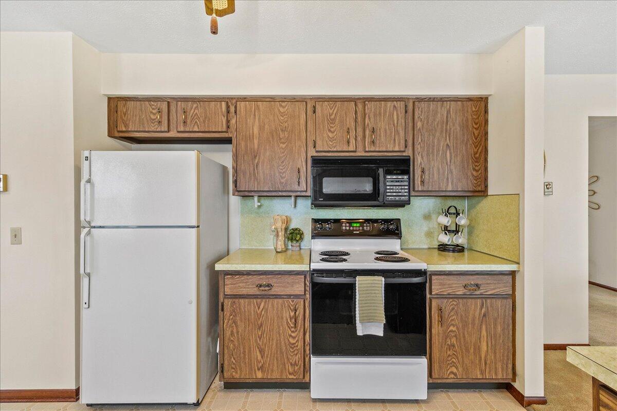 25376 Fairmount Road Waynesfield, OH 45896 - Photo 15 of 42 Gallery Image 15