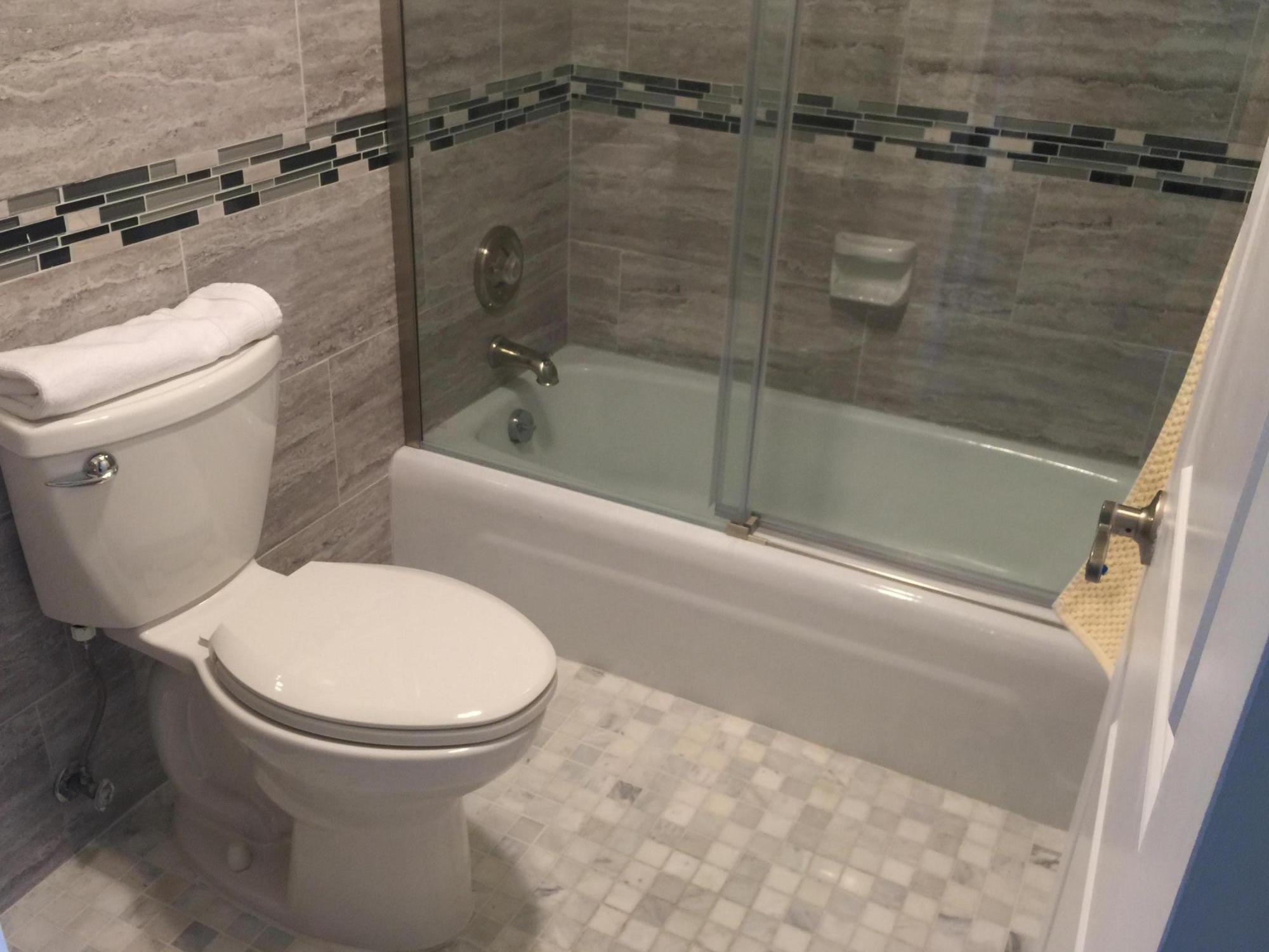 1 Royal Palm Way, Unit 3020 Boca Raton, FL 33432 - Photo 14 of 20 IMG_3647
