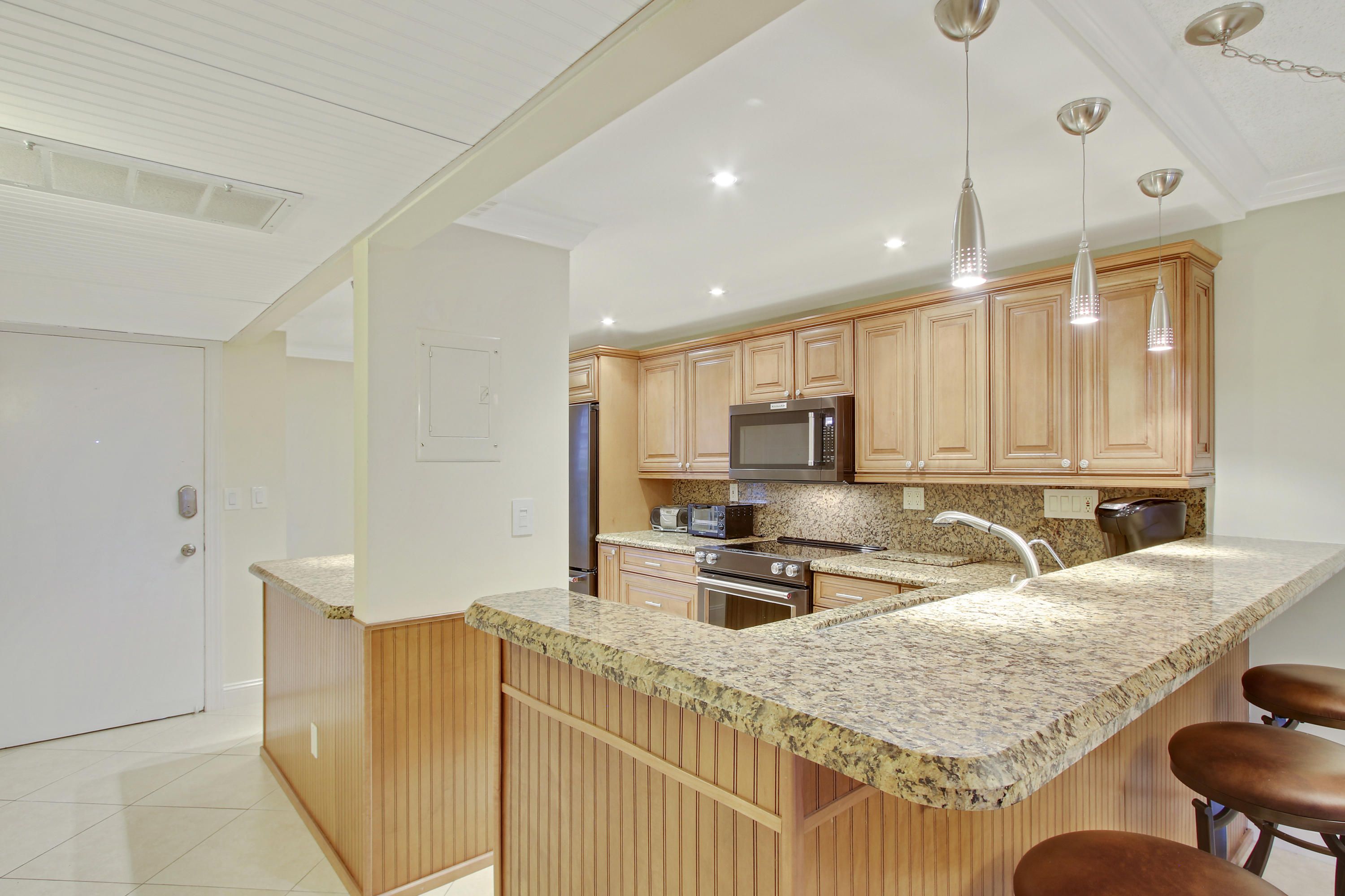 1 Royal Palm Way, Unit 3020 Boca Raton, FL 33432 - Photo 3 of 20 House2-51