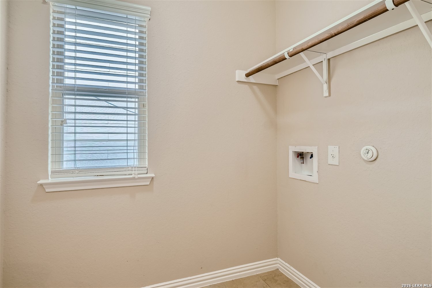 9026 Bowring Converse, TX 78109 - Photo 11 of 15