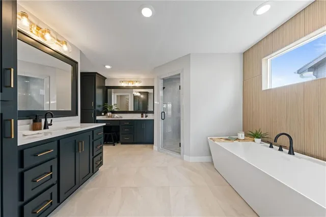 $765,000 | 17194 South Heatherwood Street, Olathe, KS 66062