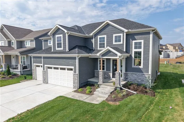 $765,000 | 17194 South Heatherwood Street, Olathe, KS 66062