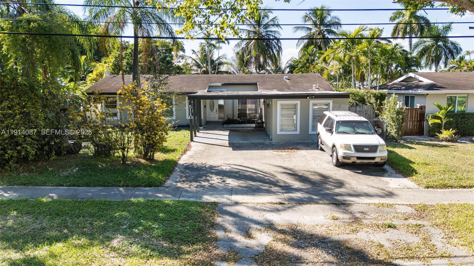 5110 Southwest 92nd Avenue Miami, FL 33165 - Photo 2 of 46