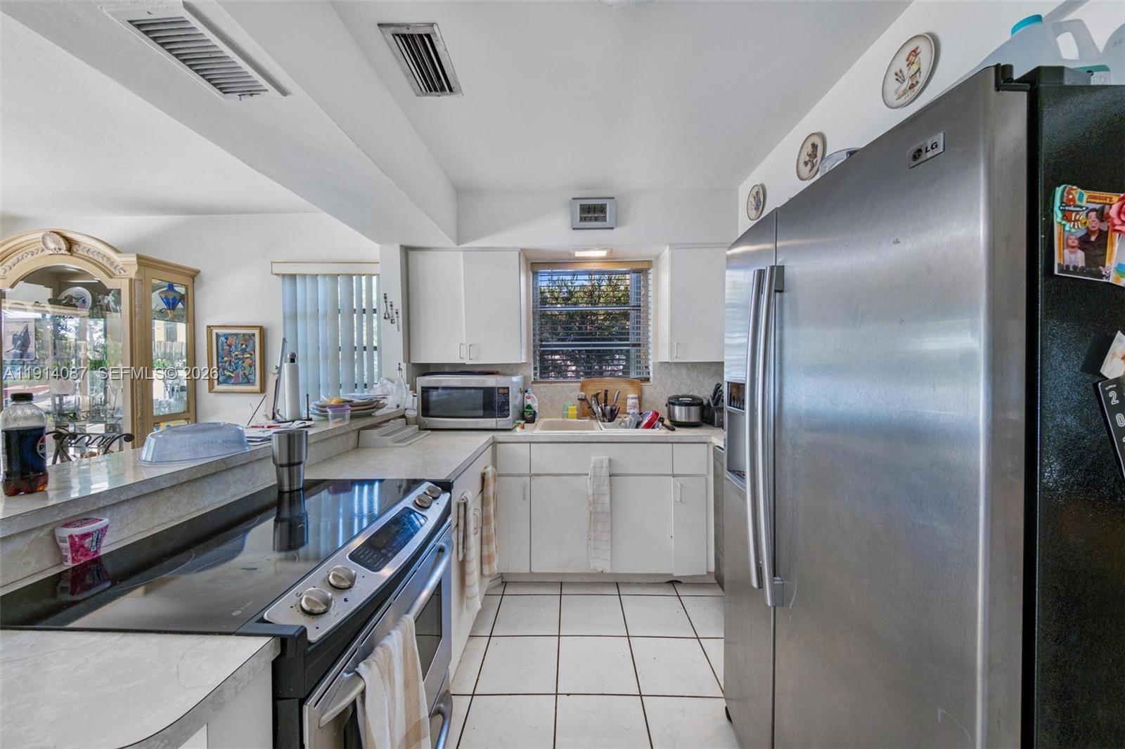 5110 Southwest 92nd Avenue Miami, FL 33165 - Photo 21 of 46