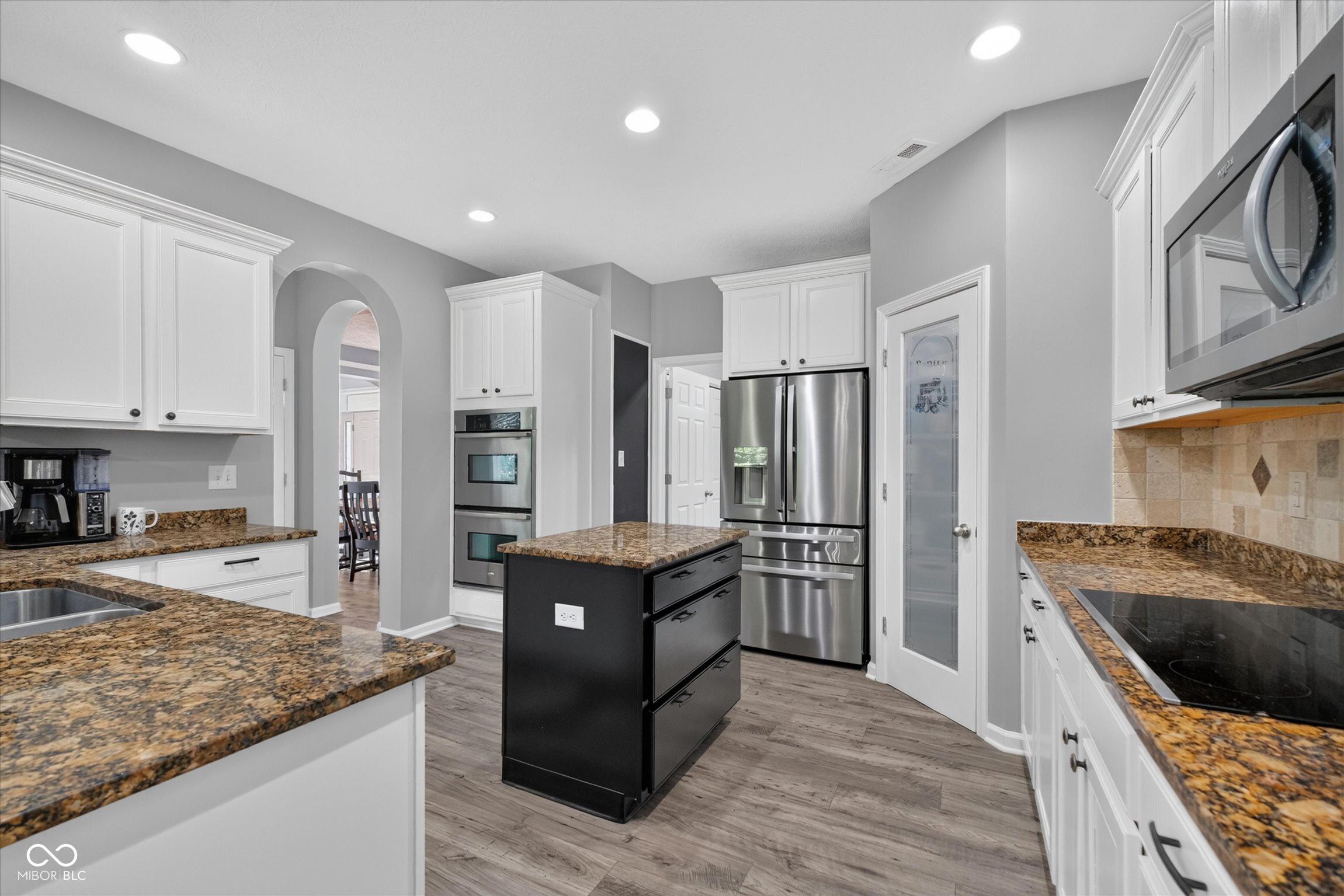 12160 Wolverton Way Fishers, IN 46037 - Photo 14 of 47