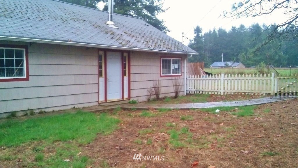 7622 191st Avenue Southwest Rochester, WA 98579 - Photo 2 of 11 Gallery Image 2