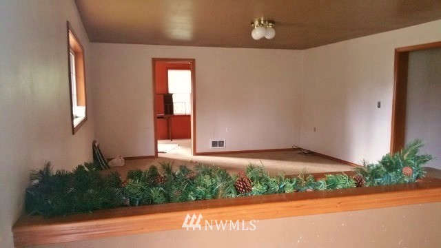 7622 191st Avenue Southwest Rochester, WA 98579 - Photo 7 of 11 Gallery Image 7