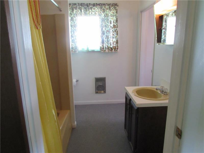 478 Hotel Road Ligonier, PA 15658 - Photo 15 of 25 Main floor bathroom