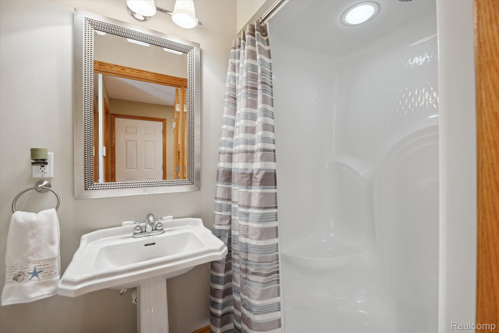 4445 Brogan Road Stockbridge, MI 49285 - Photo 14 of 58 Gallery Image 14