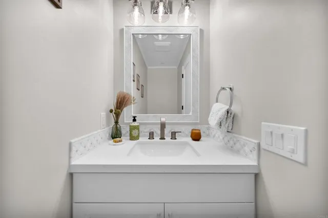 $1,899,000 | 812 North Cleveland Street, Unit 1, Oceanside, CA 92054