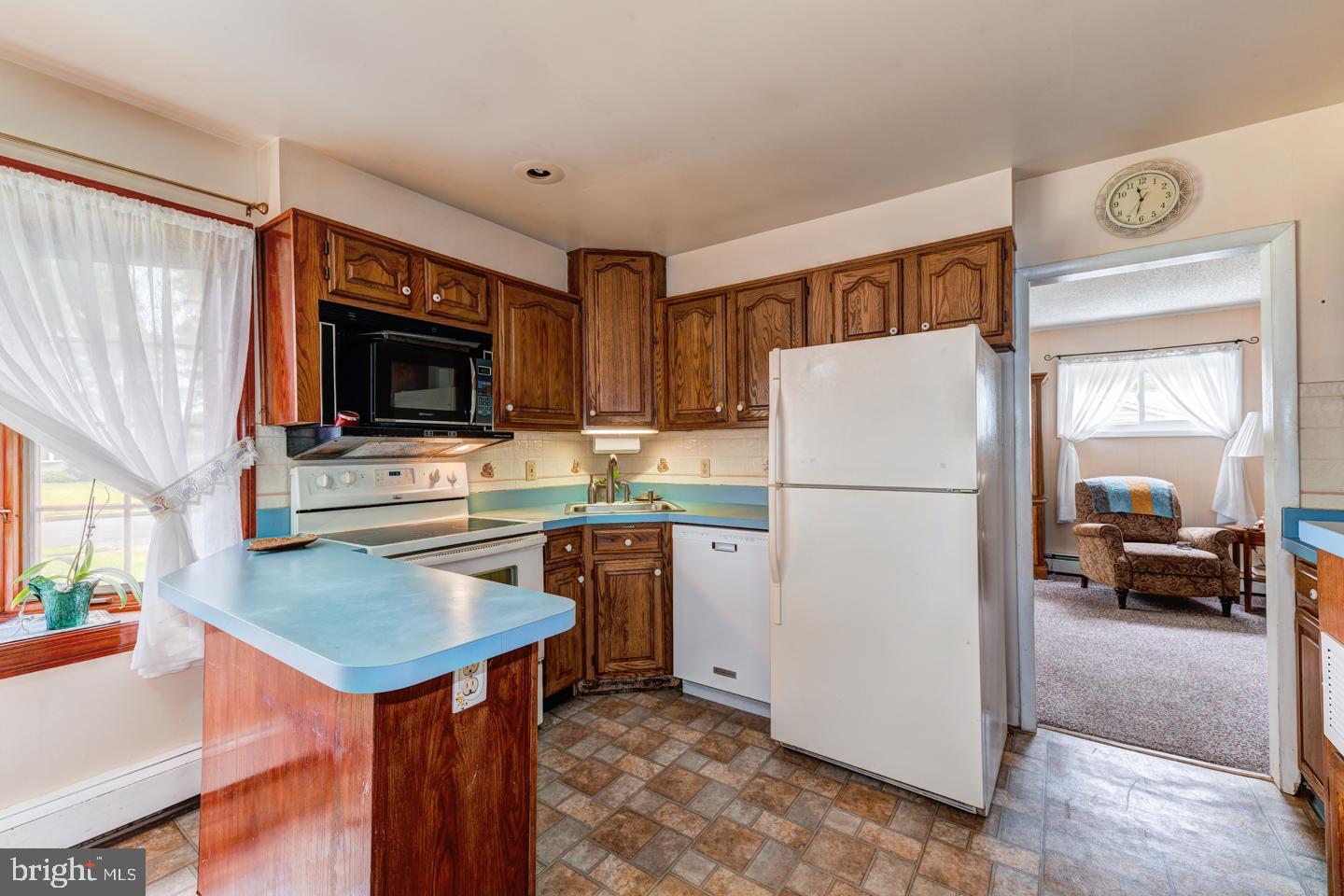 52 Gridiron Road Levittown, PA 19057 - Photo 22 of 36