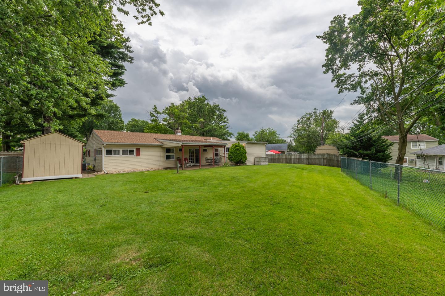 52 Gridiron Road Levittown, PA 19057 - Photo 5 of 36