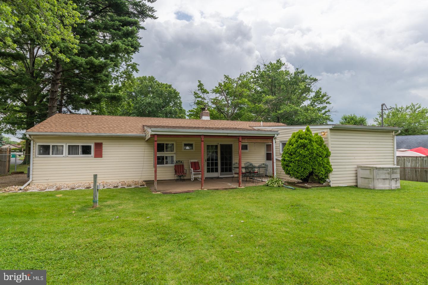 52 Gridiron Road Levittown, PA 19057 - Photo 6 of 36