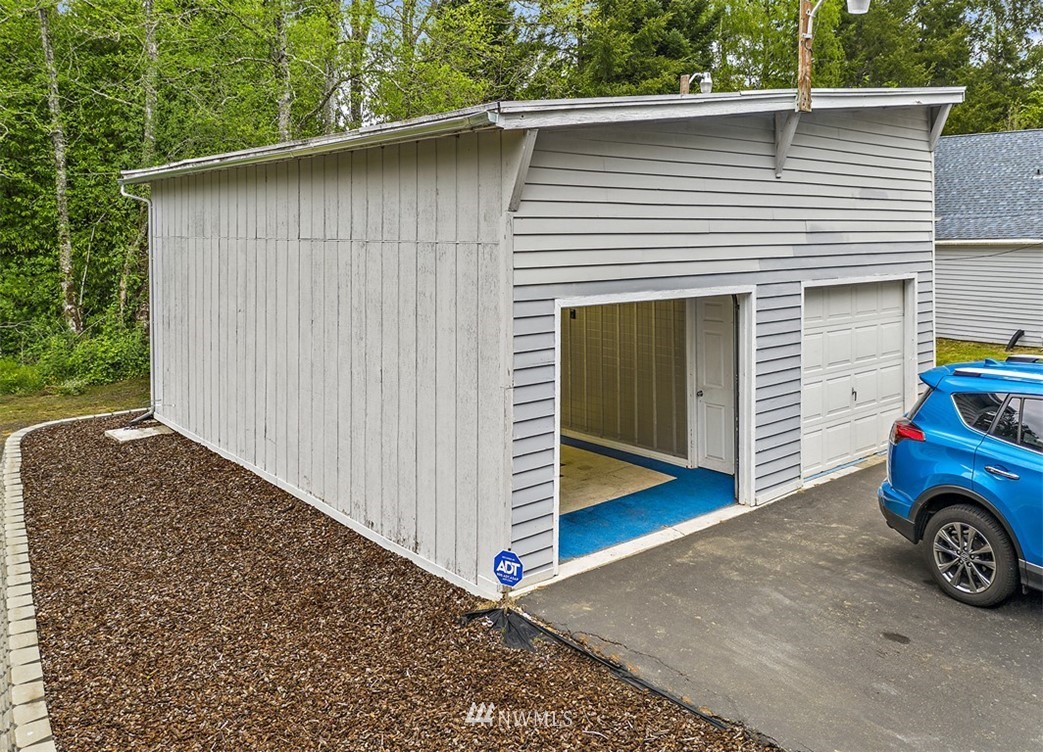 2272 Long Lake Road Southeast Port Orchard, WA 98366 - Photo 31 of 37 Gallery Image 31