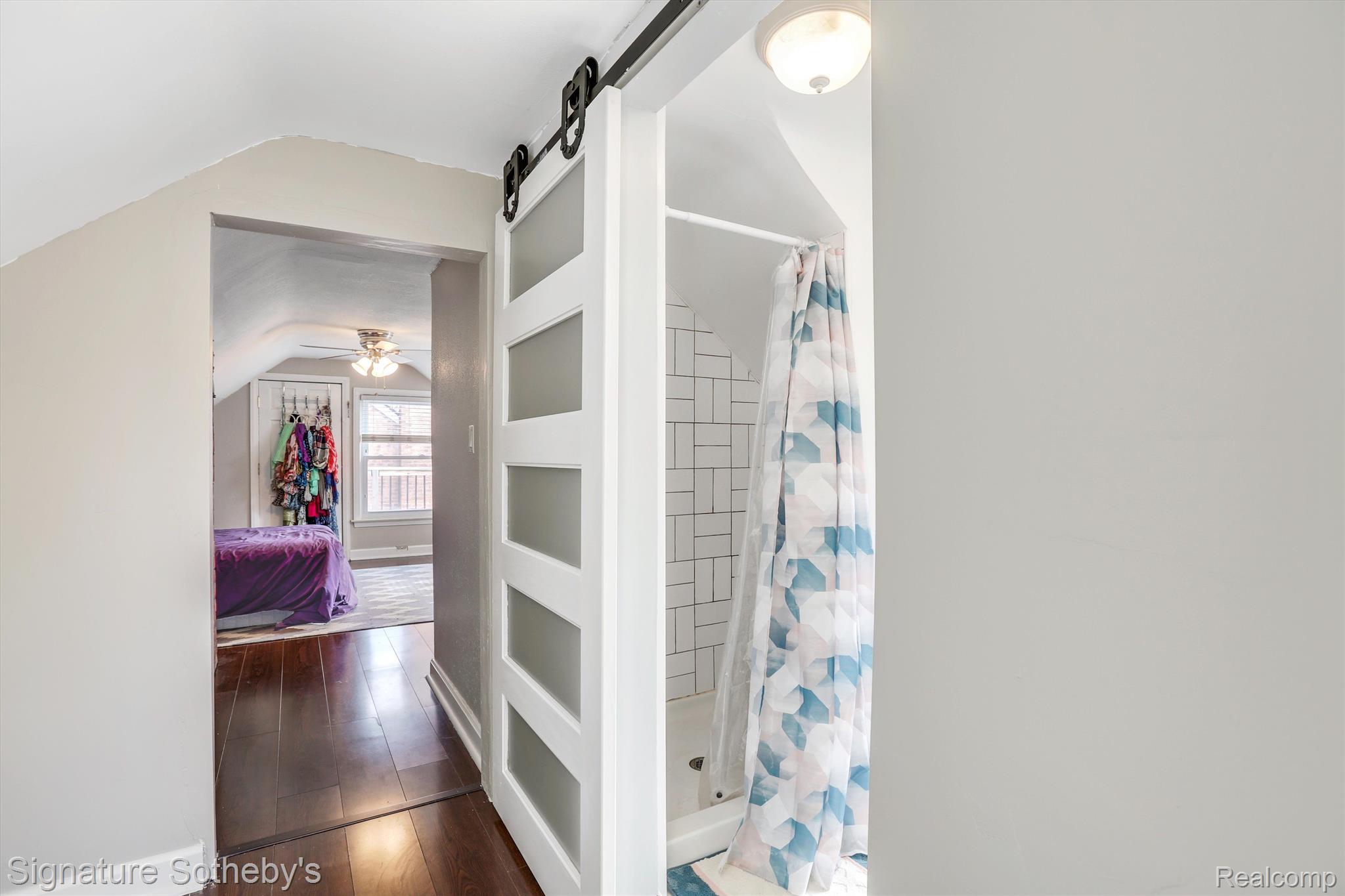 2158 Hawthorne Road Grosse Pointe, MI 48236 - Photo 16 of 34 Gallery Image 16