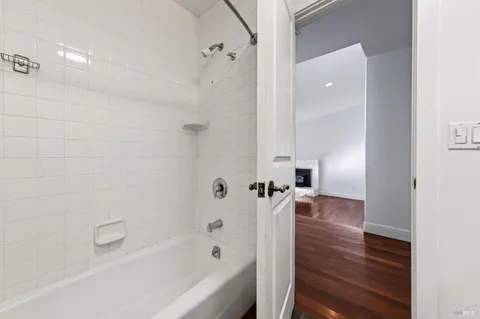 $900,000 | 105 Hooker Avenue, Sonoma, CA 95476