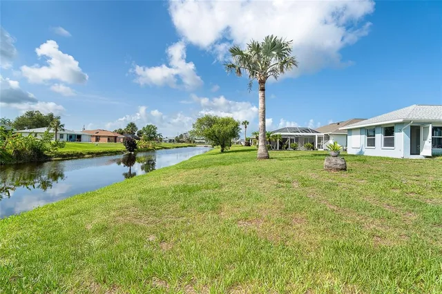 $365,000 | 15 Bunker Place, Rotonda West, FL 33947