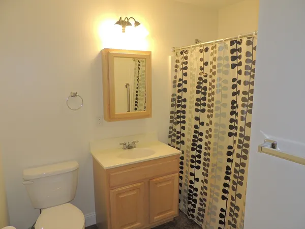 $264,900 | 27 Greenleaves Drive, Unit 709, Amherst, MA 01002