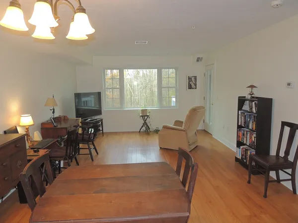 $264,900 | 27 Greenleaves Drive, Unit 709, Amherst, MA 01002