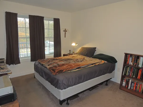 $264,900 | 27 Greenleaves Drive, Unit 709, Amherst, MA 01002