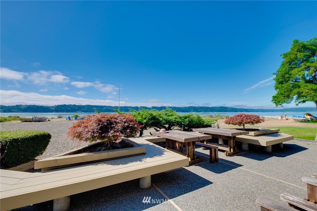 7051 Northeast North Shore Road Belfair, WA 98528 - Photo 4 of 25