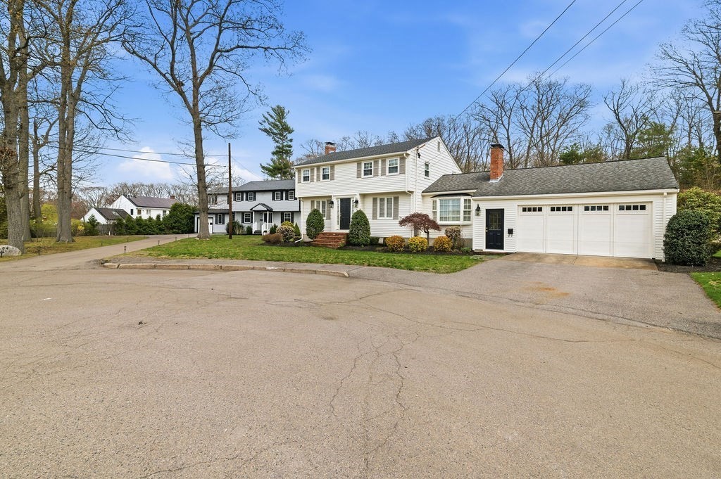 85 Marks Road Weymouth, MA 02189 - Photo 5 of 42 Gallery Image 5
