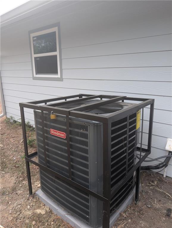 3130 Cadiz Circle Atlanta, GA 30349 - Photo 31 of 35 a close view of stove