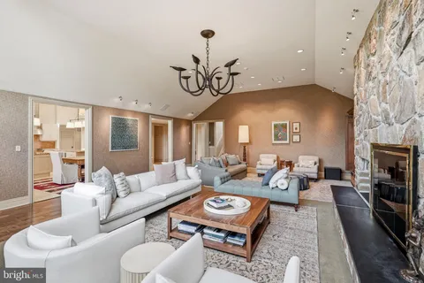 $2,300,000 | 728 Mill Street, Moorestown, NJ 08057