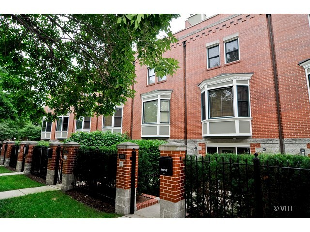 3839 North Fremont Street Chicago, IL 60613 - Photo 1 of 12