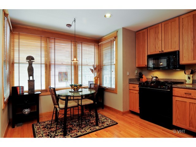 3839 North Fremont Street Chicago, IL 60613 - Photo 6 of 12