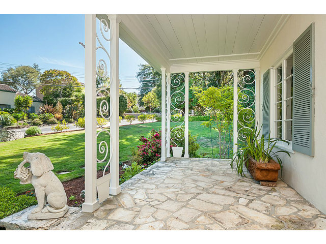 615 Chiltern Road Hillsborough, CA 94010 - Photo 2 of 25