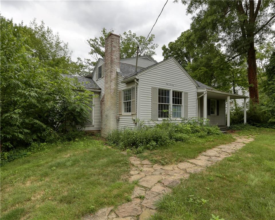 175 Oakville Road Beaver Falls, PA 15010 - Photo 3 of 37 Gallery Image 3