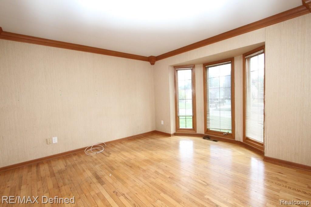 282 Slade Court Rochester Hills, MI 48307 - Photo 7 of 19