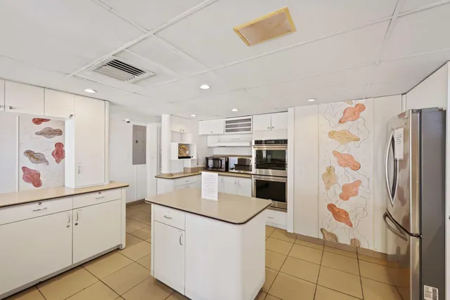 $450,000 | 1147 Hillsboro Mile, Unit 309, Hillsboro Beach, FL 33062