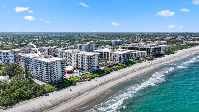 $450,000 | 1147 Hillsboro Mile, Unit 309, Hillsboro Beach, FL 33062