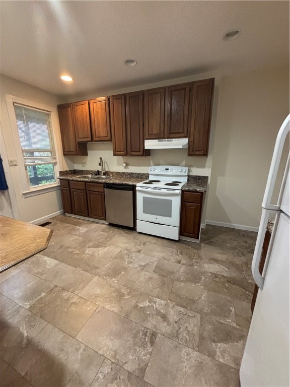 185 Wall Street Corning, NY 14830 - Photo 2 of 9