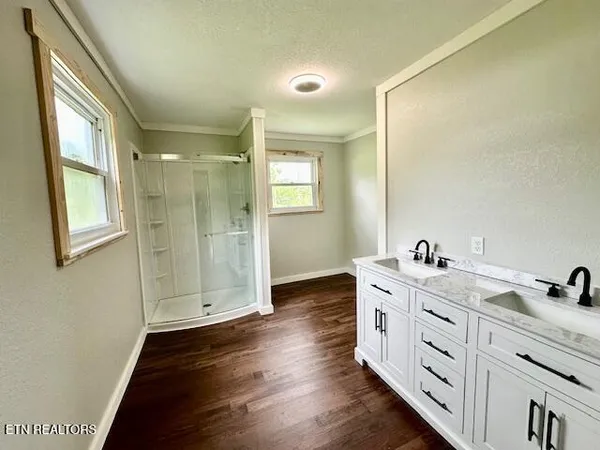 $175,000 | 63 Old Pineville Pike, Middlesboro, KY 40965
