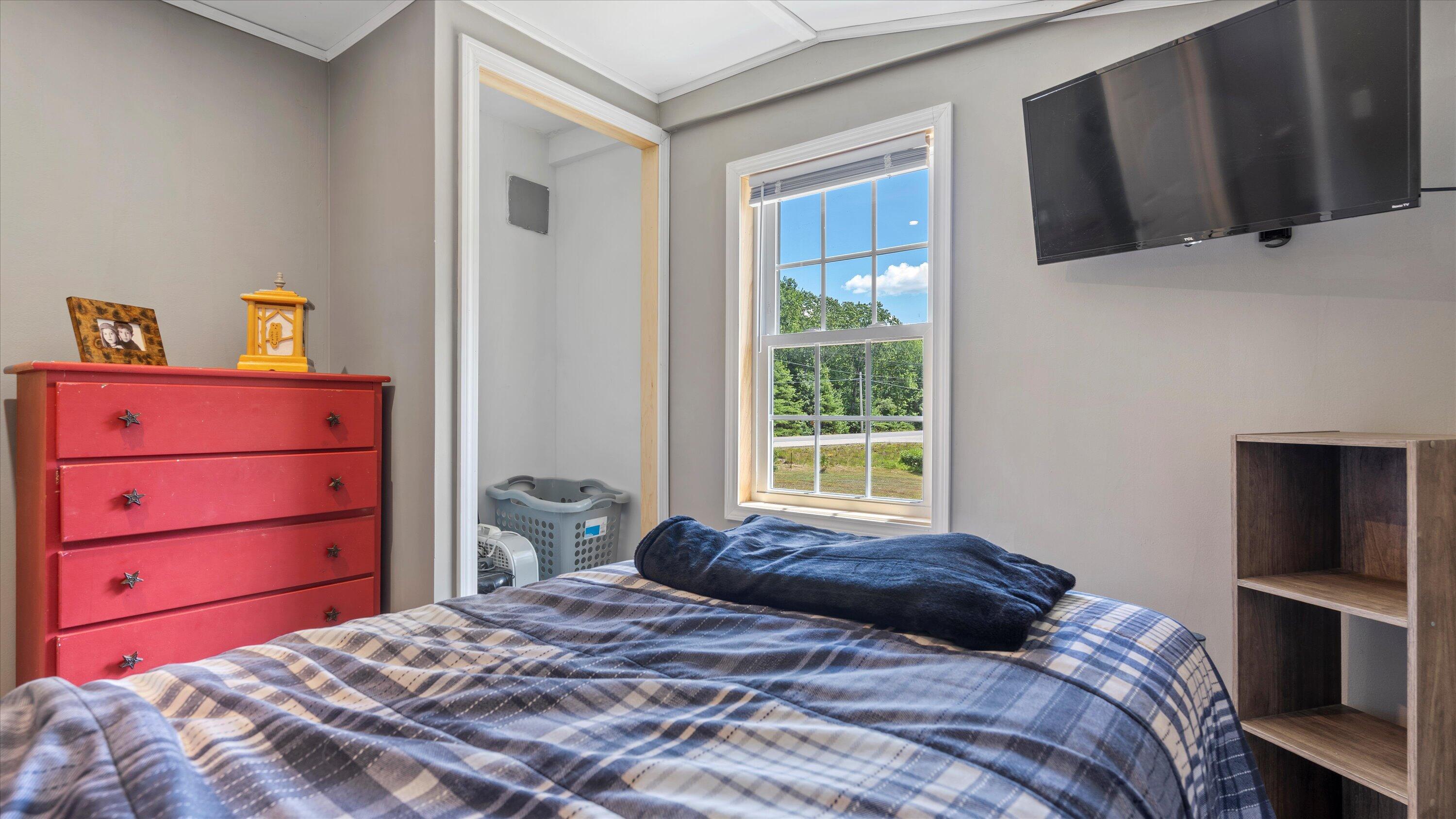 329 Country Club Road Sanford, ME 04073 - Photo 16 of 23 329 Country Club - Bedroom 2