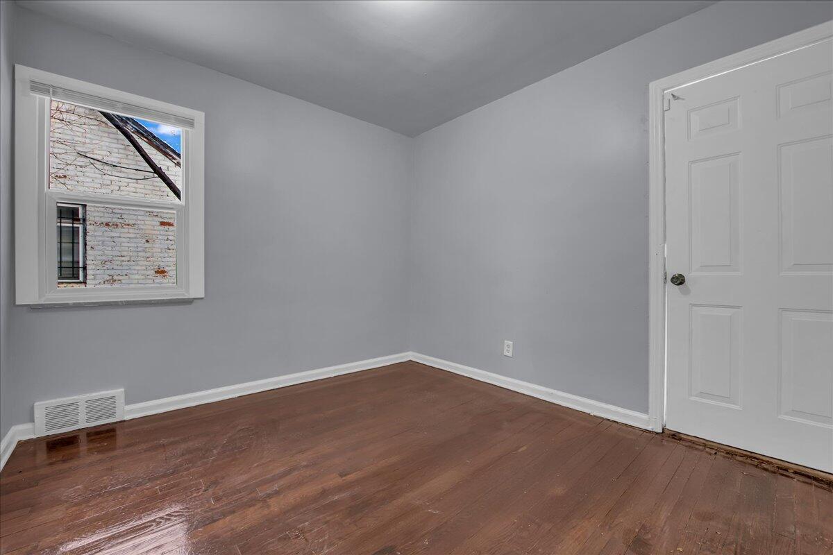 17212 Sunderland Road Detroit, MI 48219 - Photo 16 of 24 16-17212 Sunderland Rd-16