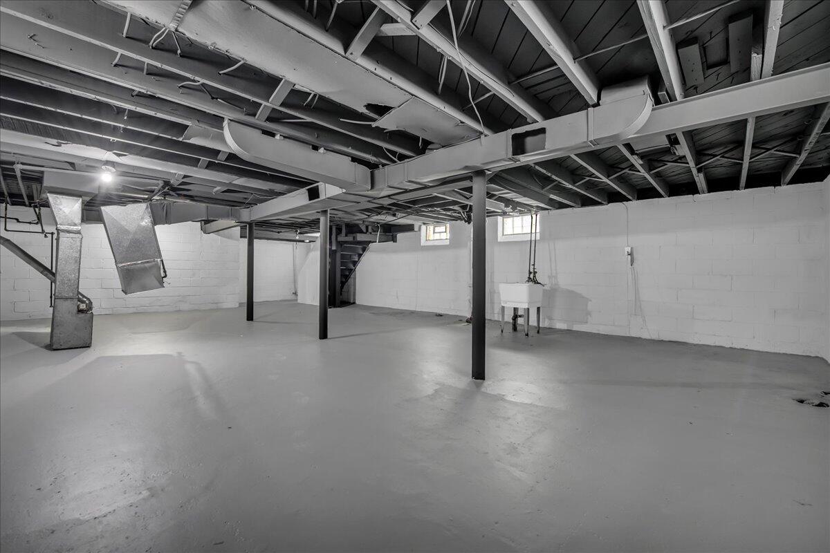 17212 Sunderland Road Detroit, MI 48219 - Photo 22 of 24 22-17212 Sunderland Rd-22