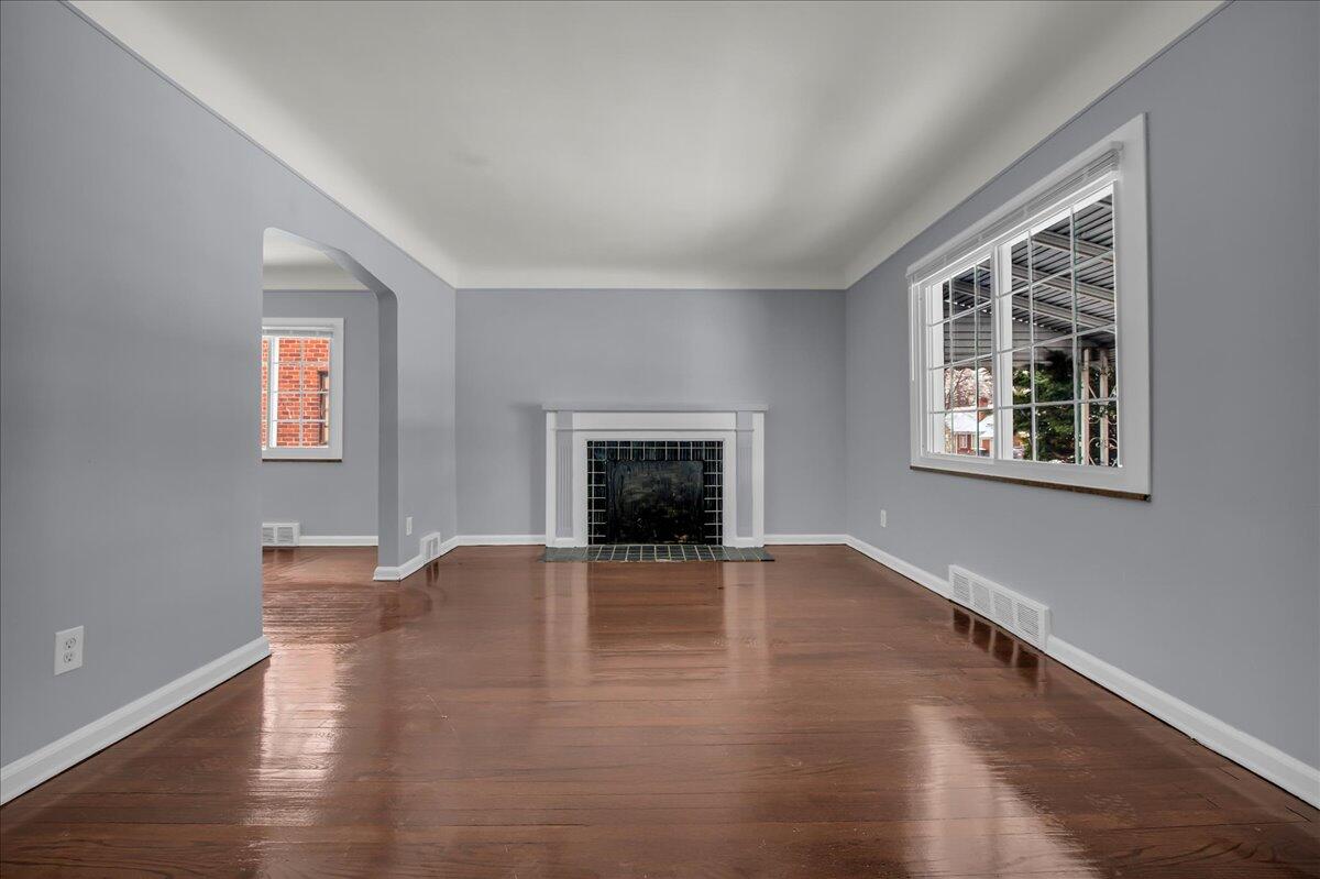 17212 Sunderland Road Detroit, MI 48219 - Photo 4 of 24 04-17212 Sunderland Rd-4