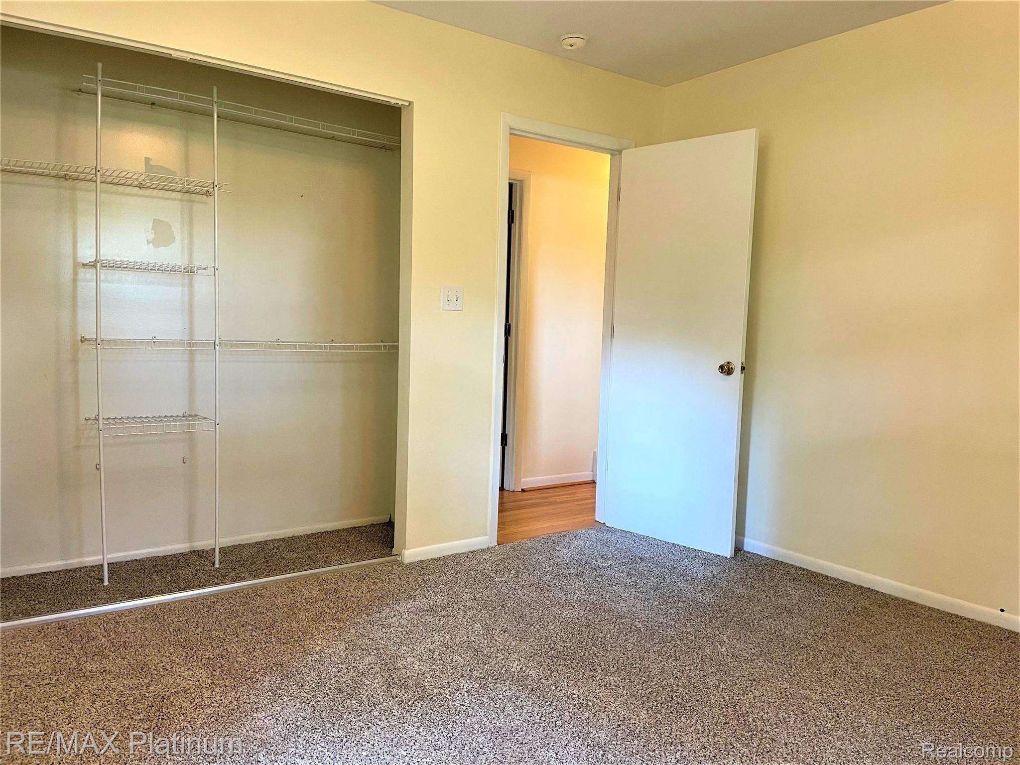 13204 Torrey Road Fenton, MI 48430 - Photo 11 of 24 Master Bedroom Closet