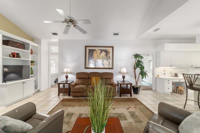 4893 Southwest 4th Circle Ocala, FL 34471 - Photo 10 of 39