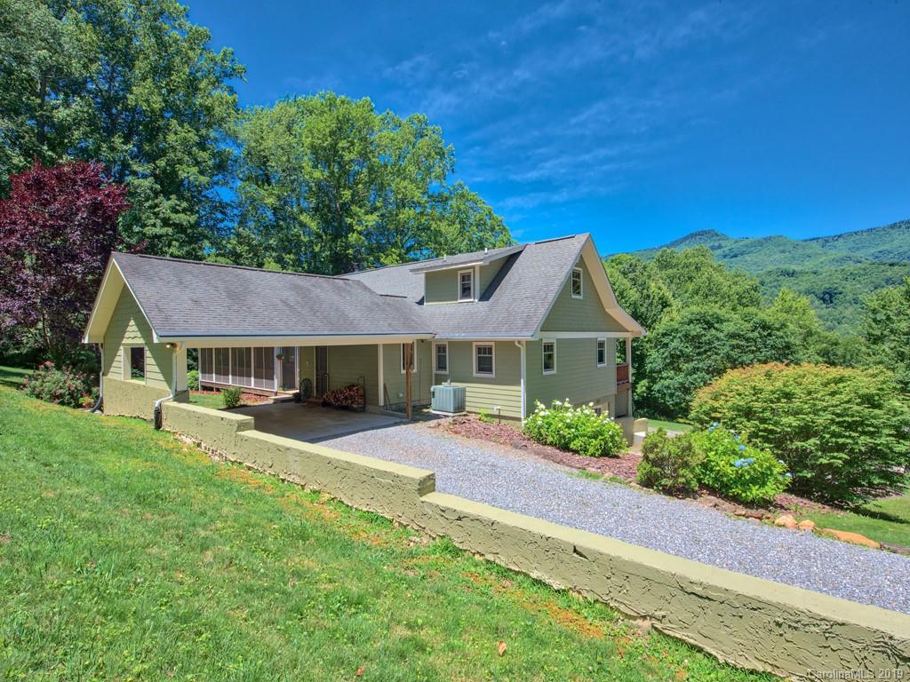 322 Timberlane Road Waynesville, NC 28786 - Photo 3 of 32 Gallery Image 3