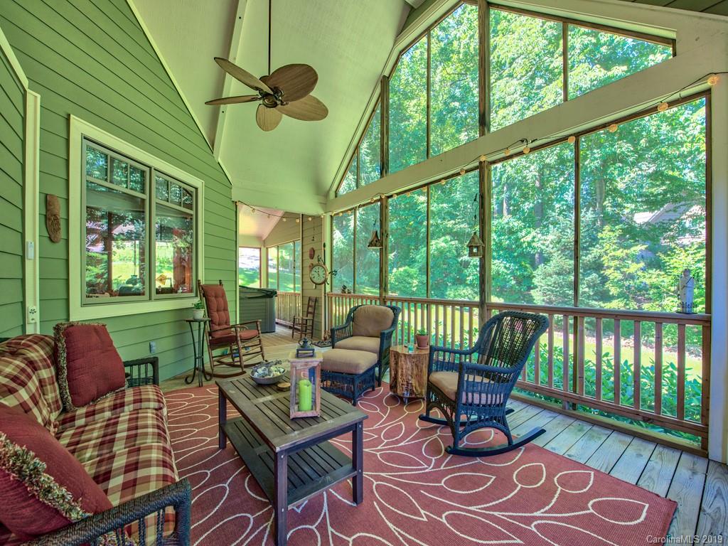 322 Timberlane Road Waynesville, NC 28786 - Photo 8 of 32 Gallery Image 8
