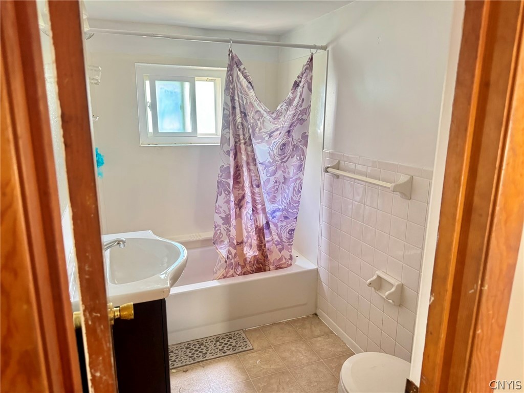 119 Merrill Street Syracuse, NY 13208 - Photo 35 of 43