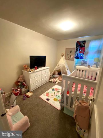 $300,000 | 3027 St Vincent Street, Philadelphia, PA 19149