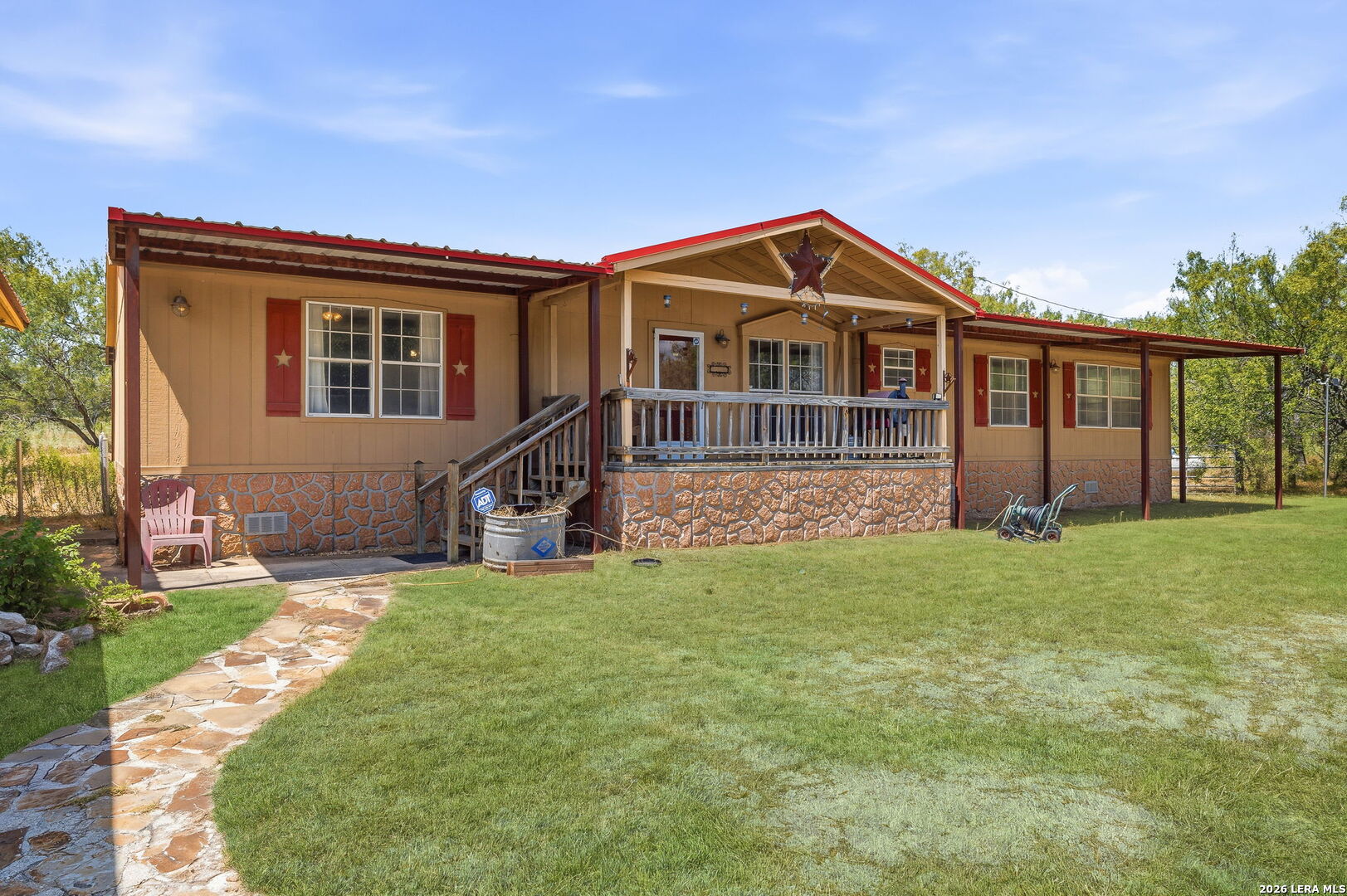 994 Quail Run Lytle, TX 78052 - Photo 13 of 35 Gallery Image 13