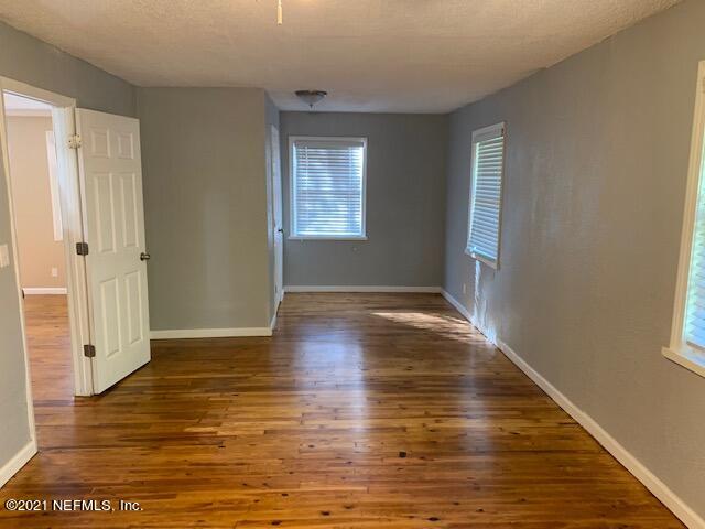 8559 Newton Road Jacksonville, FL 32216 - Photo 20 of 22 IMG_3486