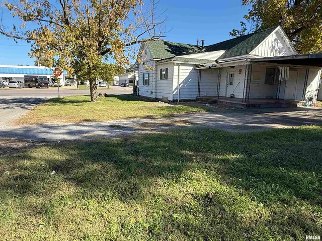 $24,900 | 1010 East 5th Street, Metropolis, IL 62960